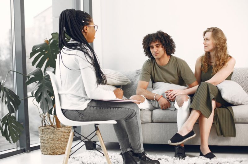 Ruh Sağlığı Desteğine İhtiyacınız Olduğunu Gösteren 5 Kritik İşaret: